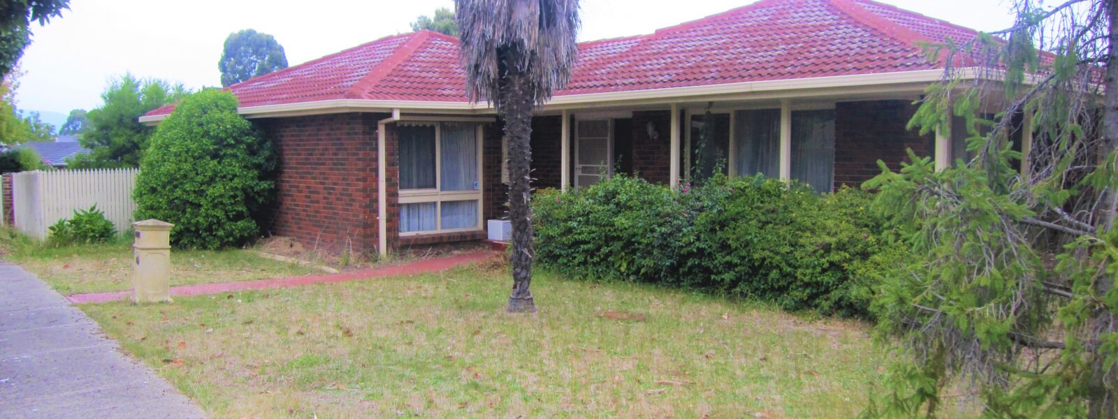 LEASED 2 Chartwell Drive Wantirna Vic 3152